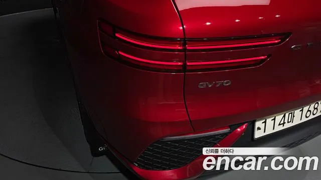 Genesis GV70 2.2 Дизель AWD — Фото автомобиля 18