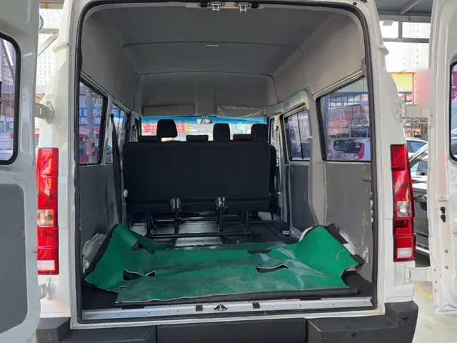 Iveco Daily — Фото автомобиля 11