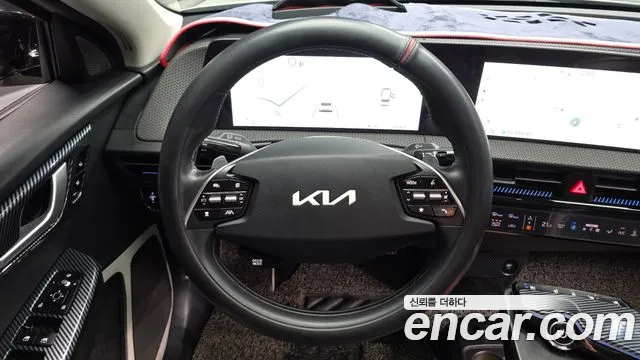 Kia EV6 — Фото автомобиля 13