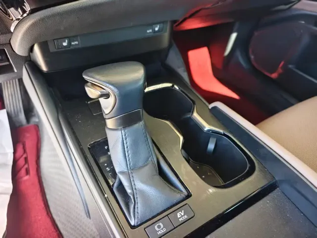 Lexus ES — Фото автомобиля 5
