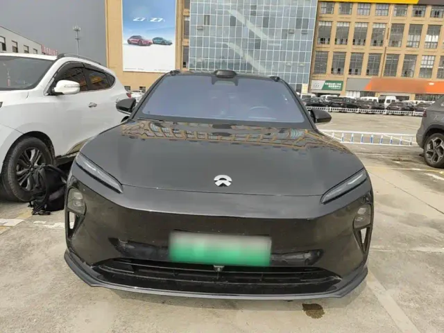 Nio ET5 Touring — Фото автомобиля 2