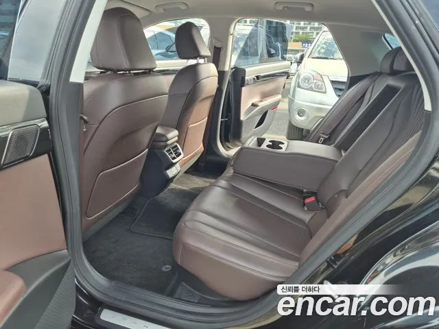 Hyundai Grandeur — Фото автомобиля 12