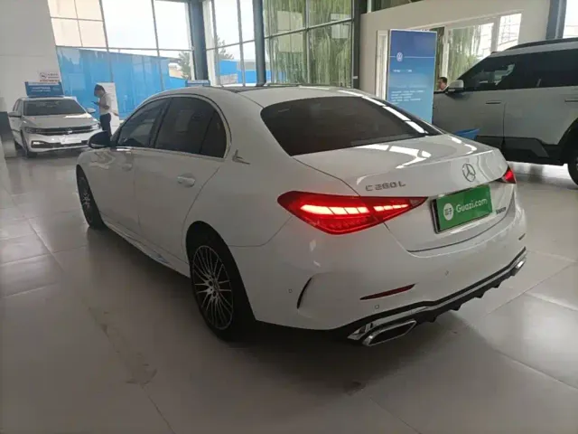Mercedes-Benz C-Class — Фото автомобиля 4