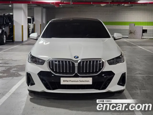 BMW 5 Series G60 — Фото автомобиля 2