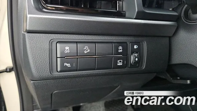 KG_Mobility_Ssangyong Rexton Новый Rexton Sport Дизель 2.2 4WD — Фото автомобиля 30