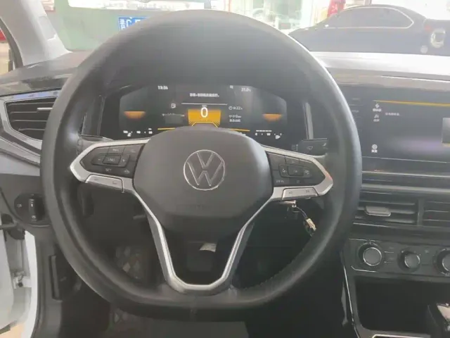 Volkswagen Lavida — Фото автомобиля 10
