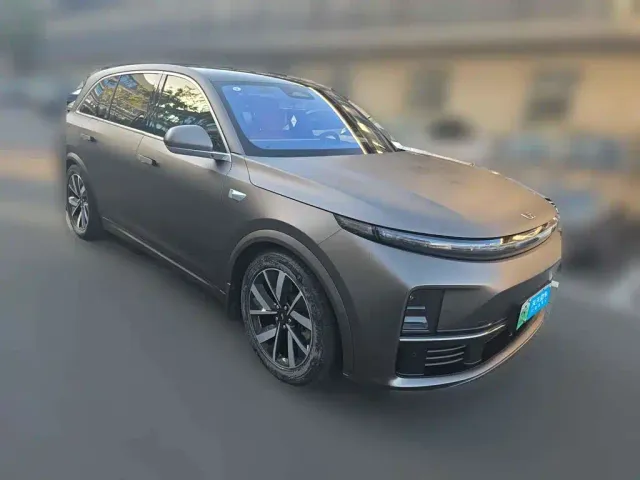 Li Auto L7 — Фото автомобиля 3
