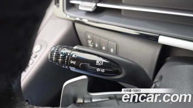 Hyundai Staria Staria 4WD Lounge 9 мест — Фото автомобиля 15