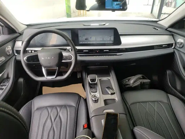 Chery Arrizo 8 — Фото автомобиля 9