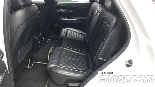 Genesis GV70 — Фото автомобиля 18