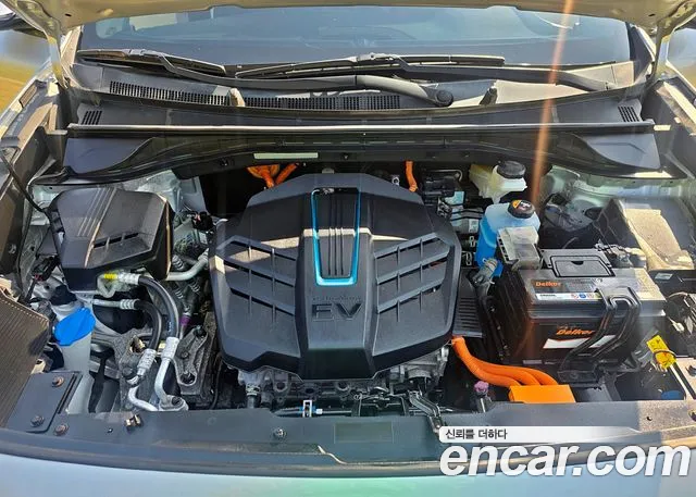 Kia Niro — Фото автомобиля 20