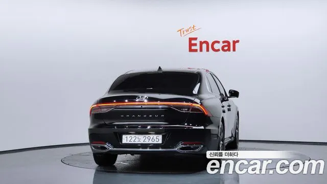 Hyundai Grandeur — Фото автомобиля 4