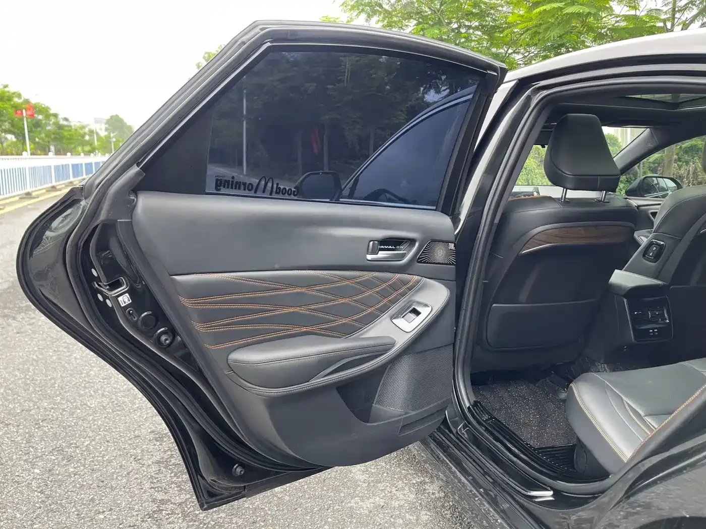 Toyota Avalon 2024 Hybrid 2.0L Luxury Edition — Фото автомобиля 29