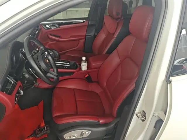 Porsche Macan — Фото автомобиля 14