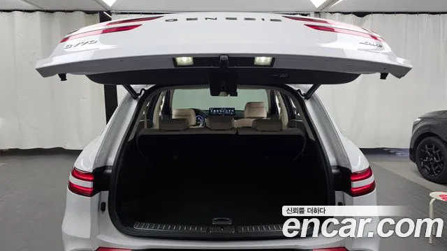 Genesis GV70 — Фото автомобиля 20