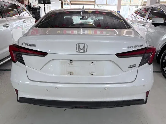 Honda Integra 2022 240TURBO CVT Premium Edition — Фото автомобиля 17