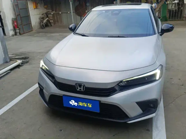 Honda Civic — Фото автомобиля 2