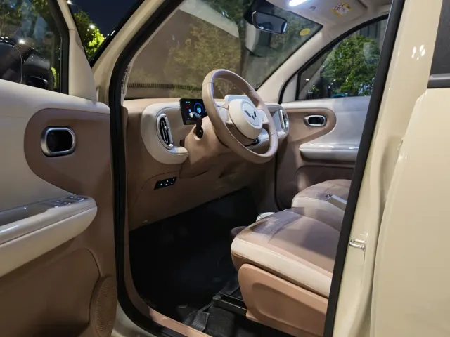 Wuling Hongguang Mini EV — Фото автомобиля 9