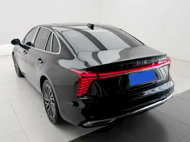 Hongqi H5 — Фото автомобиля 7