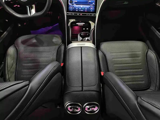 Mercedes-Benz C-Class — Фото автомобиля 9