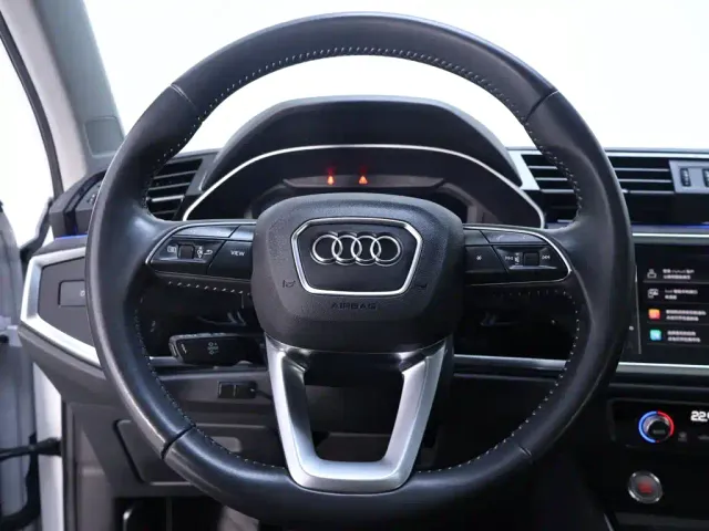 Audi Q3 — Фото автомобиля 16