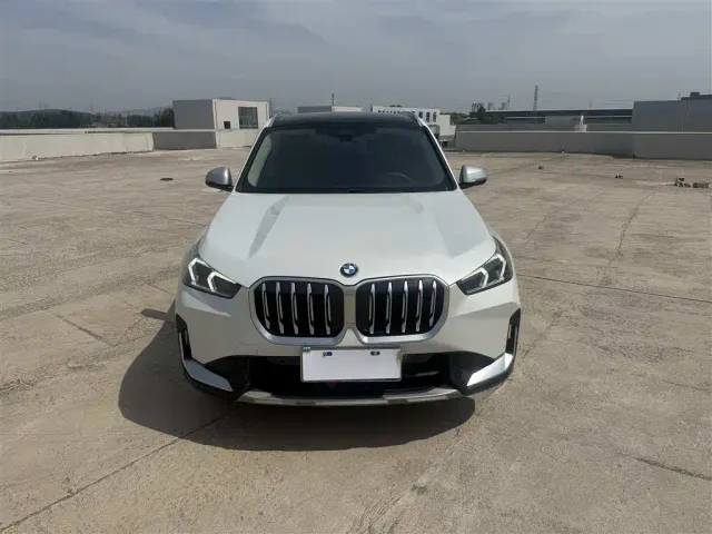 BMW X1 — Фото автомобиля 2