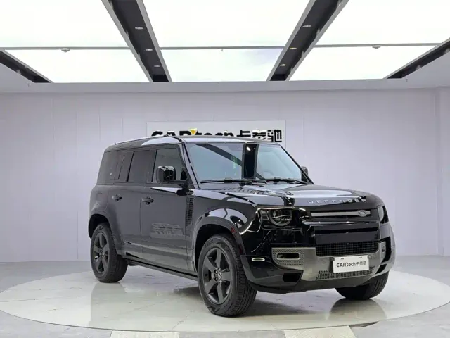 Land Rover Defender — Фото автомобиля 7