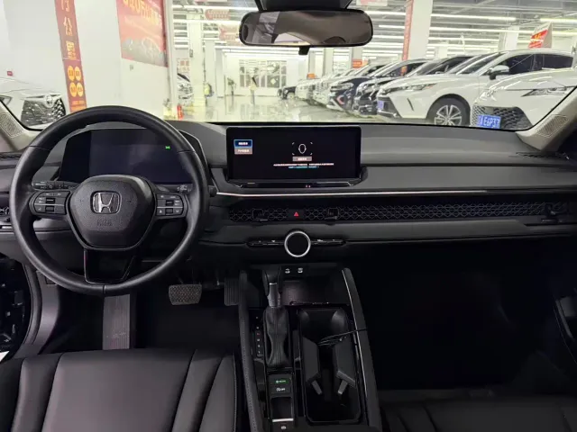 Honda Accord — Фото автомобиля 6