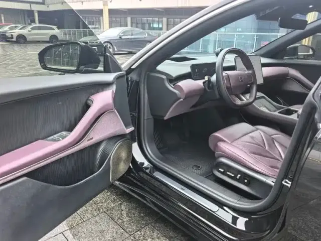 Nio ET5 Touring — Фото автомобиля 4