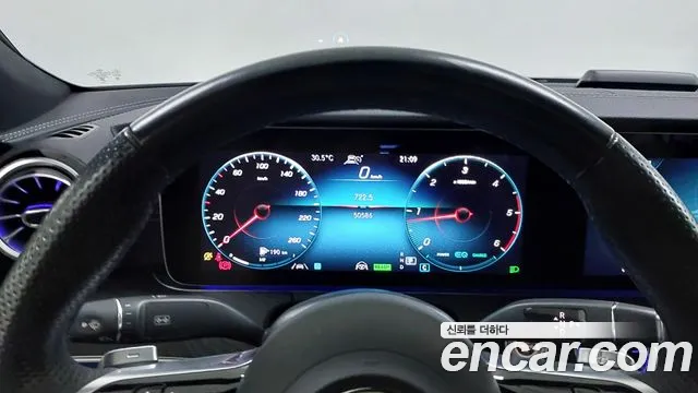 Mercedes-Benz CLS-Class — Фото автомобиля 8