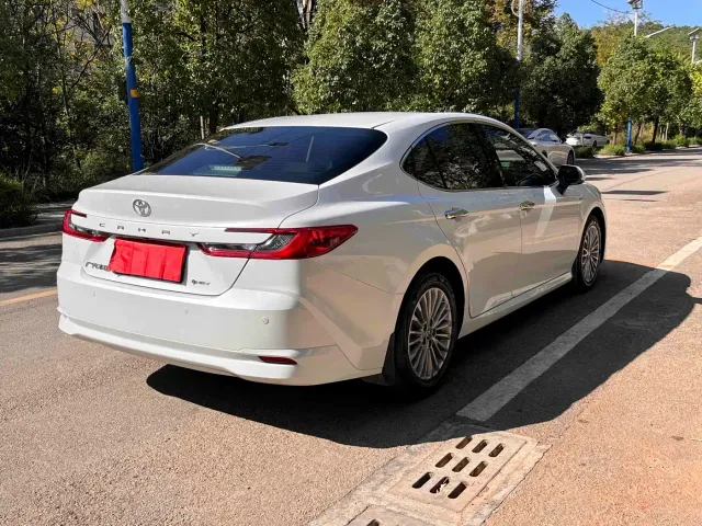 Toyota Camry — Фото автомобиля 8