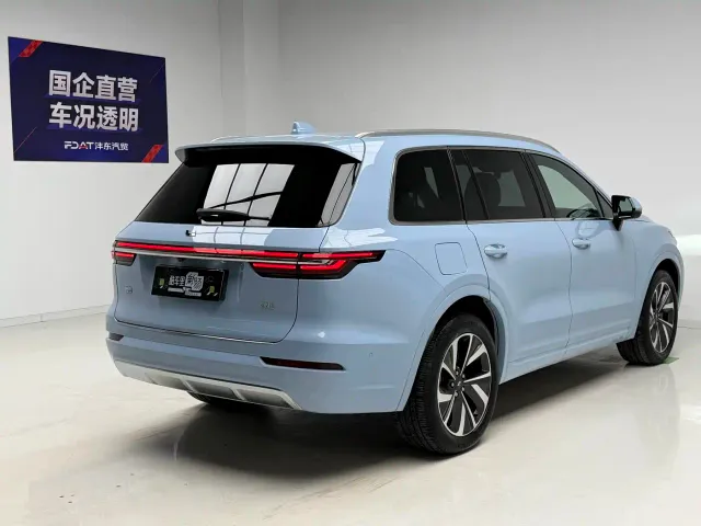 Li Auto ONE — Фото автомобиля 4