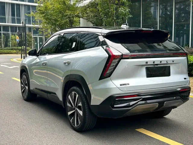 Geely Boyue L — Фото автомобиля 6