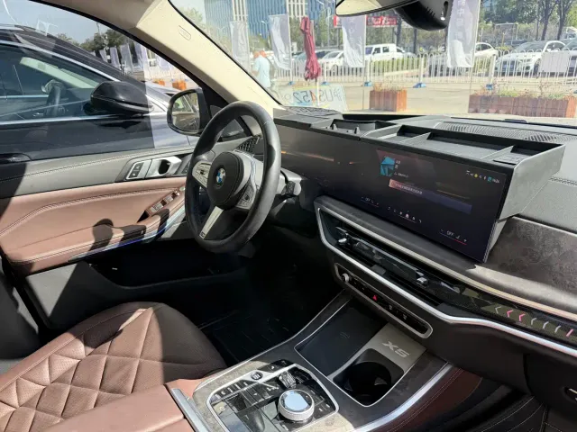 BMW X5 — Фото автомобиля 8