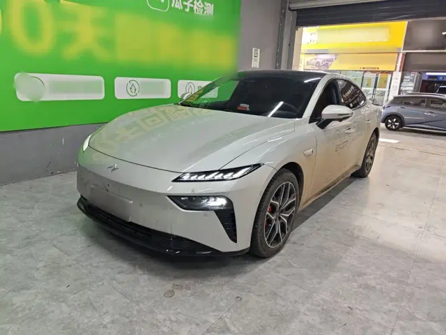 Фотография автомобиля — Dongfeng eπ 007