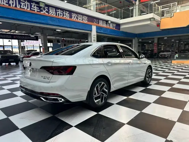 Volkswagen Sagitar — Фото автомобиля 16