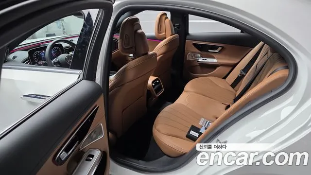 Mercedes-Benz E-Class W214 — Фото автомобиля 24