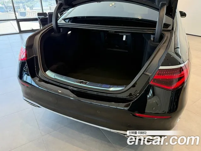 Mercedes-Benz S-Class — Фото автомобиля 10