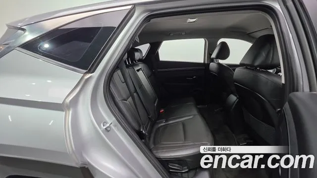 Hyundai Tucson Tucson (NX4) Дизель 2.0 2WD — Фото автомобиля 29