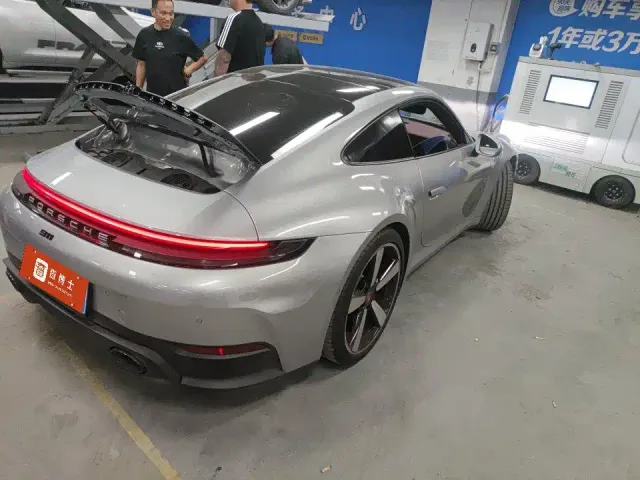 Porsche 911 — Фото автомобиля 2