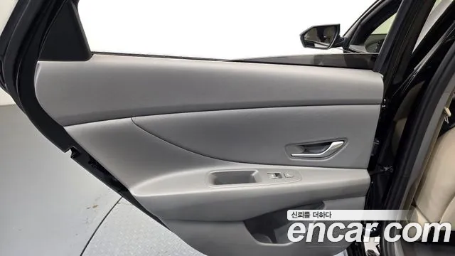 Hyundai Avante CN7 — Фото автомобиля 14