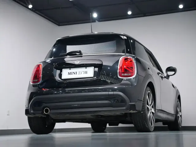 MINI Hatch — Фото автомобиля 14