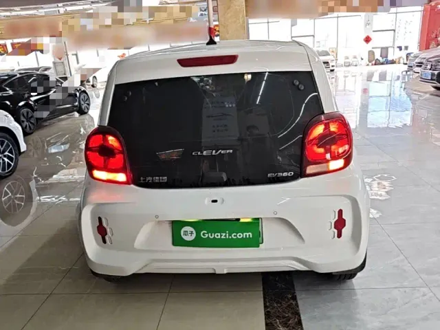 Roewe Clever — Фото автомобиля 5