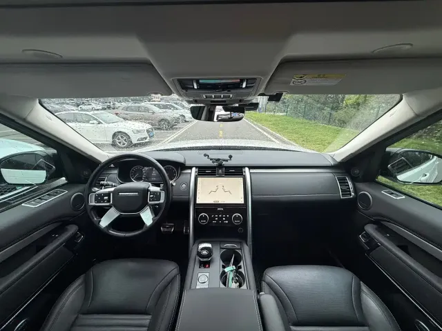 Land Rover Discovery 2023 Facelift 360PS R-Dynamic S — Фото автомобиля 14