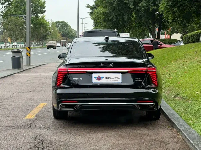 Hongqi H5 — Фото автомобиля 5