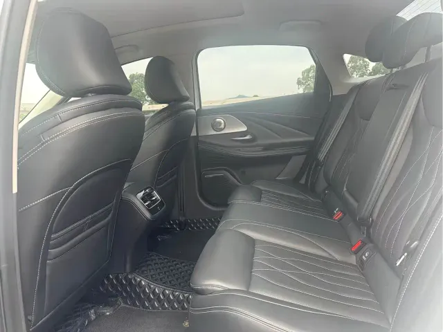 Chery Arrizo 8 — Фото автомобиля 6