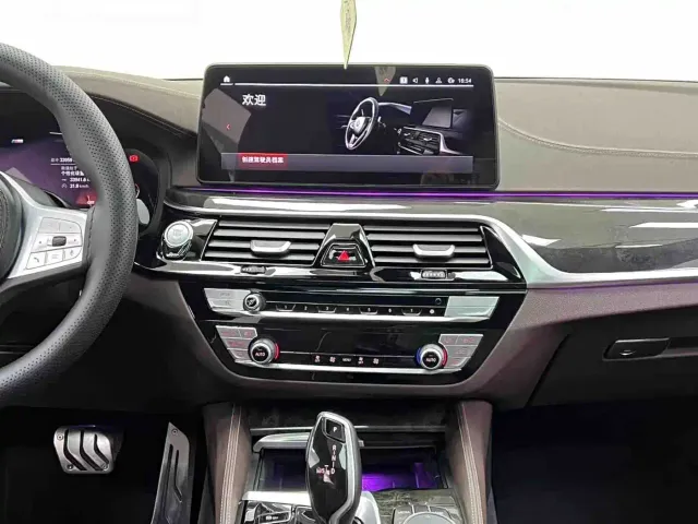 BMW 5 Series — Фото автомобиля 18