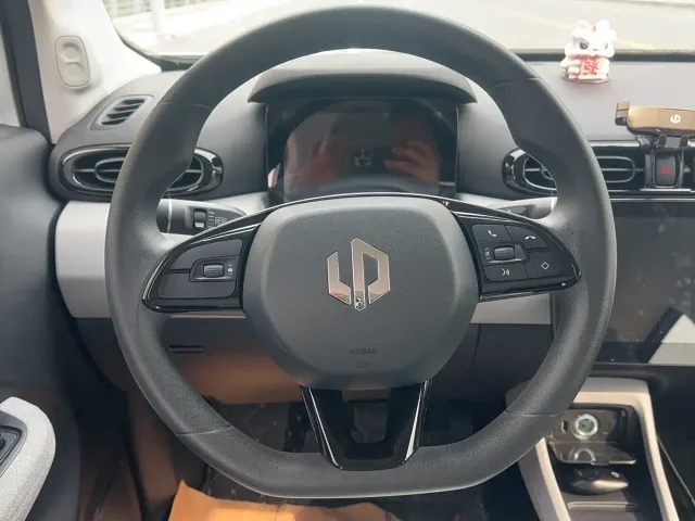 Leapmotor T03 — Фото автомобиля 15