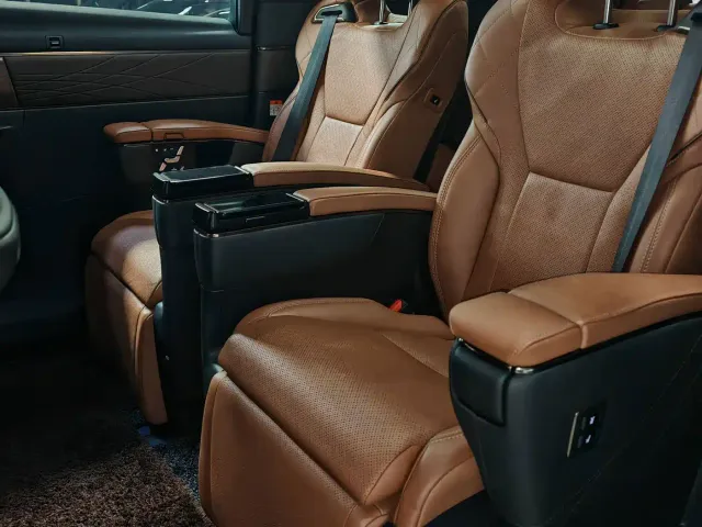 Toyota Alphard — Фото автомобиля 14