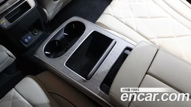 Genesis GV80 — Фото автомобиля 28